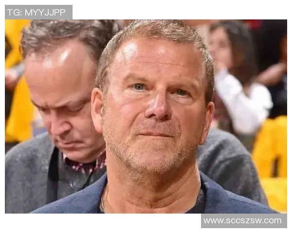 输掉十几亿财富的足球巨星背后悲剧原因揭秘